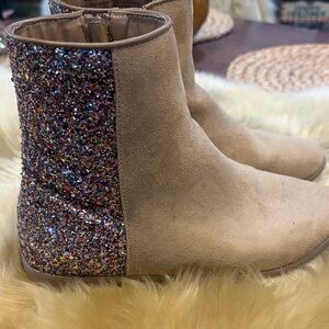 Crewcuts Girls Size 4 Beige Glitter Ankle Boots EUC